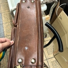 イタリア製　カバン　本革？の画像
