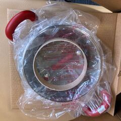 ★新品 未使用★マイヤー(Meyer) 土鍋 「ホットポット 20cm」 HP2-W20　ステンレス IH対応 軽量　ふっ素樹脂加工　ガラス蓋付★B1BQ0101の画像