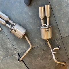 プリウスα 41 ガナドール 4本出しマフラー