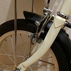 無印良品　16型自転車　補助輪·手押し棒付きの画像