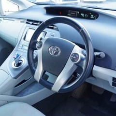 お問い合わせ待ってます💕燃費良し！ハイブリッド🙆‍♂️トヨタ プリウス🚗💨自社ローン＆金利０％＆キャンペーン中😎の画像