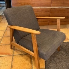 取引中　IKEA 椅子　EKENÄSET エーケネーセット パーソナルチェア, ヒッラレド チャコールの画像