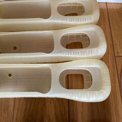 【取引中】中古）Wii本体・バランスボード・WiiFitPlusソフト　その他ソフト5本の画像