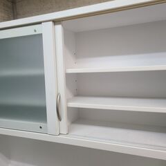【リサイクルショップどりーむ天保山店】●2256●　キッチンボード　食器棚　ホワイト　上下分割できるセパレートタイプ　強化ガラス　※汚れありの画像