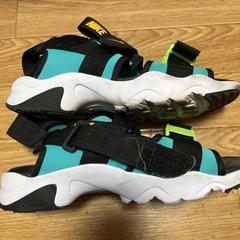 NIKE ナイキ キャニオンサンダル25cmの画像