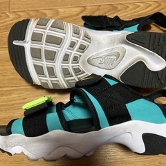 NIKE ナイキ キャニオンサンダル25cmの画像