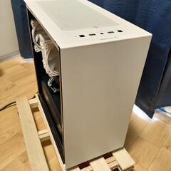 ☆お洒落白基調ベース♪最新ゲーミングPC♪最新グラボ搭載☆の画像