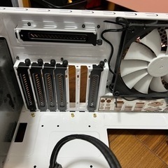 ミドルタワーpcケース電源付きの画像