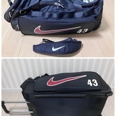 Nike ナイキ キャスター付きキャリーケース