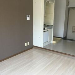 ♡♥家賃１ヶ月無料！！初期費用なんと2万円！！総武線中野駅徒歩10分♪入居審査甘いです、風俗、水商売の方もご相談可能♪新宿駅までわずか５分★商業施設や飲食店充実、RCタイル張り明るい２面採光♪ - 杉並区