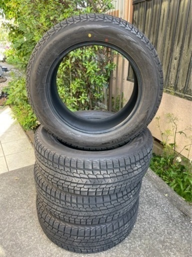 スタッドレスタイヤ　225/60/R18 2019年製　RAV4 ハリアー