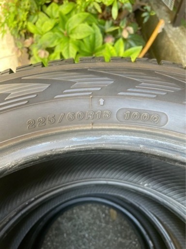 スタッドレスタイヤ　225/60/R18 2019年製　RAV4 ハリアー