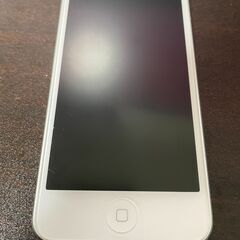 iPod touch 第6世代 シルバー 128GB 2015年モデルの画像