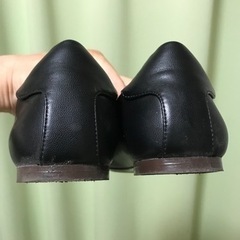 【取引中】合革ぺたんこ超ローヒールパンプス　24cm3E相当の画像