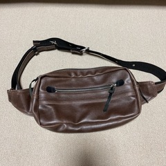 DOCHE ウエストボディバッグ ブラウンレザー