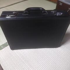 アタッシュケース、工具入れ？弁当入れ？の画像