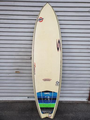 サーフボード ショート