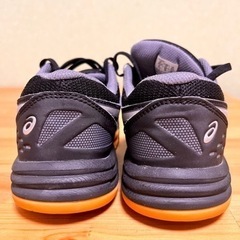 asics kidsバレーシューズ　の画像
