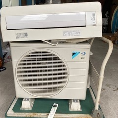 DAIKIN ルームエアコン　AN22UFS-W