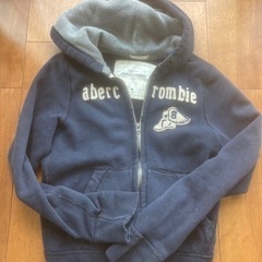 アバクロパーカージュニアM値下げしました