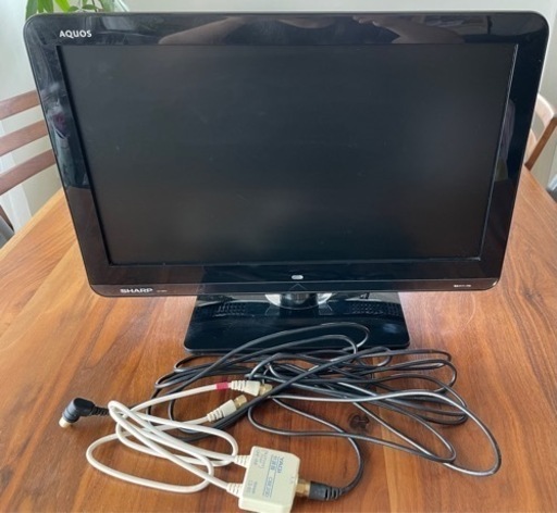 シャープ　テレビ19型 配線付