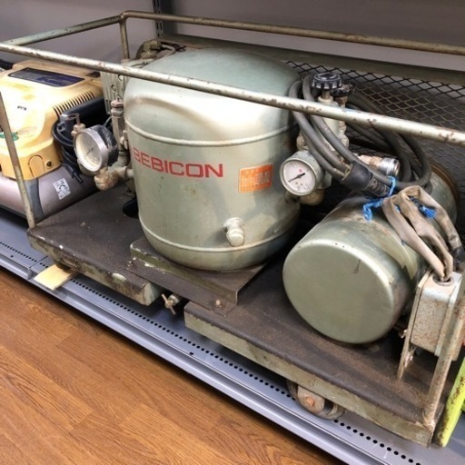 日立　ベビコン　エアーコンプレッサー【10748141】