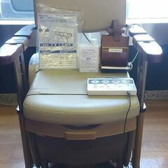 未使用 パナソニック 家具調トイレ 座楽 シャワポットLS-H VAL20525 ひじ掛け昇降タイプ 