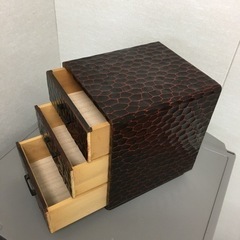 鎌倉彫り　3段小引き出し　民芸調収納　古民家家具小物入れの画像