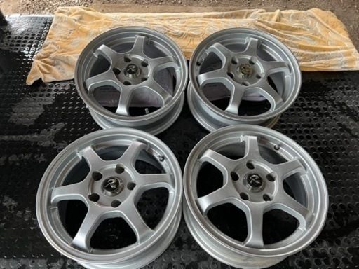 ニッサン　グロリアY31 15インチ6J