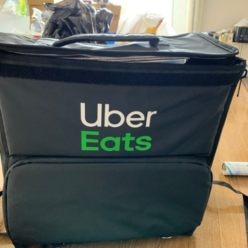 UberEATSのバッグ