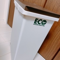 ローラー付きゴミ箱✨