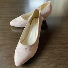 新品未使用　大きいサイズ　スタッズ付きパンプス