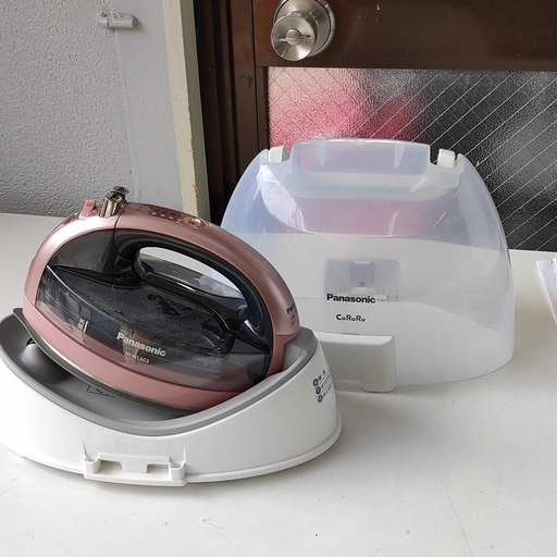 0511-072 Panasonic コードレスアイロン