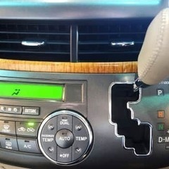 大型ミニバン！広々快適空間！バックカメラ付で駐車も楽々！