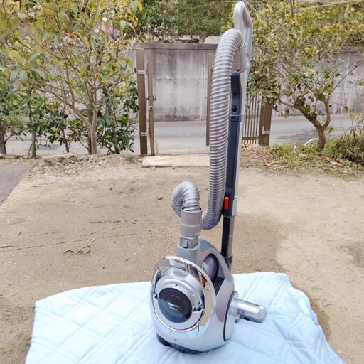 訳あり 中古品 東芝 TOSHIBA 掃除機 VC-CG310 2010年製 シルバー系