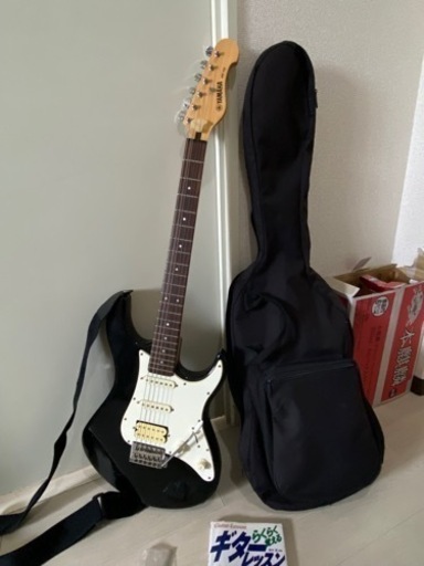 YAMAHA エレキギター　EG112