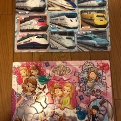 【取りにきてくれる方限定】パズル2点譲ります。しんかんせんとプリ...
