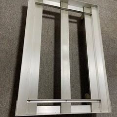 アルミ製台車の画像