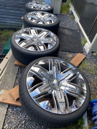 ハイエース用　タイヤアルミホイール４本セット