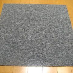 東リタイルカーペット厚み６ｍｍ・１枚２００円・在庫４２枚（３８０...