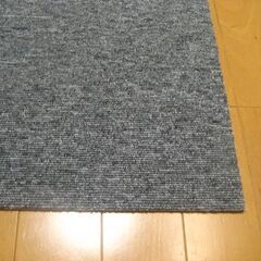 東リタイルカーペット厚み６ｍｍ・１枚２００円・在庫４２枚（３８０８）未使用品の画像