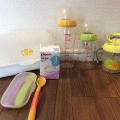 哺乳瓶　マグ　スプーン　など色々セット