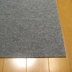 東リタイルカーペット厚み６ｍｍ・１枚１９０円・在庫７２枚（３８０７）未使用品の画像