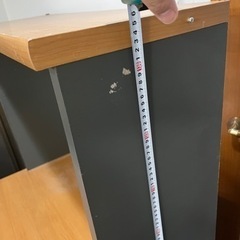 パソコンデスクとチェアの画像