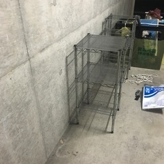 スチールラックの画像