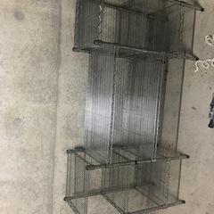 スチールラックの画像