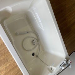 浴槽、水栓、シャワーヘッド、給湯器セット