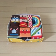 【送料込1000円】ベビラボ アンパンマン やさしいやわらかつみき