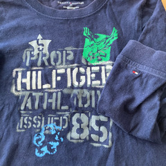 トミーヒルフィガー　子供　サイズ4T     長T