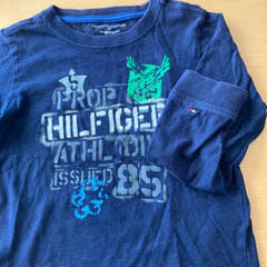 トミーヒルフィガー　子供　サイズ4T     長Tの画像